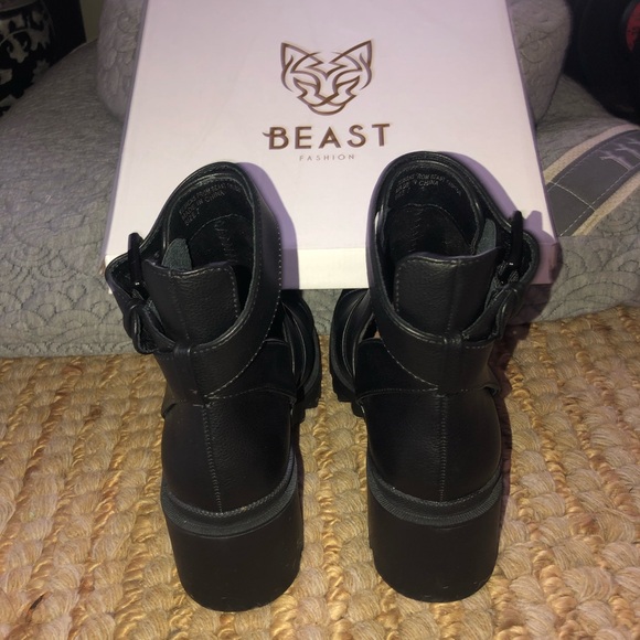 Black Buckle Boots booties nwb - Picture 6 of 9